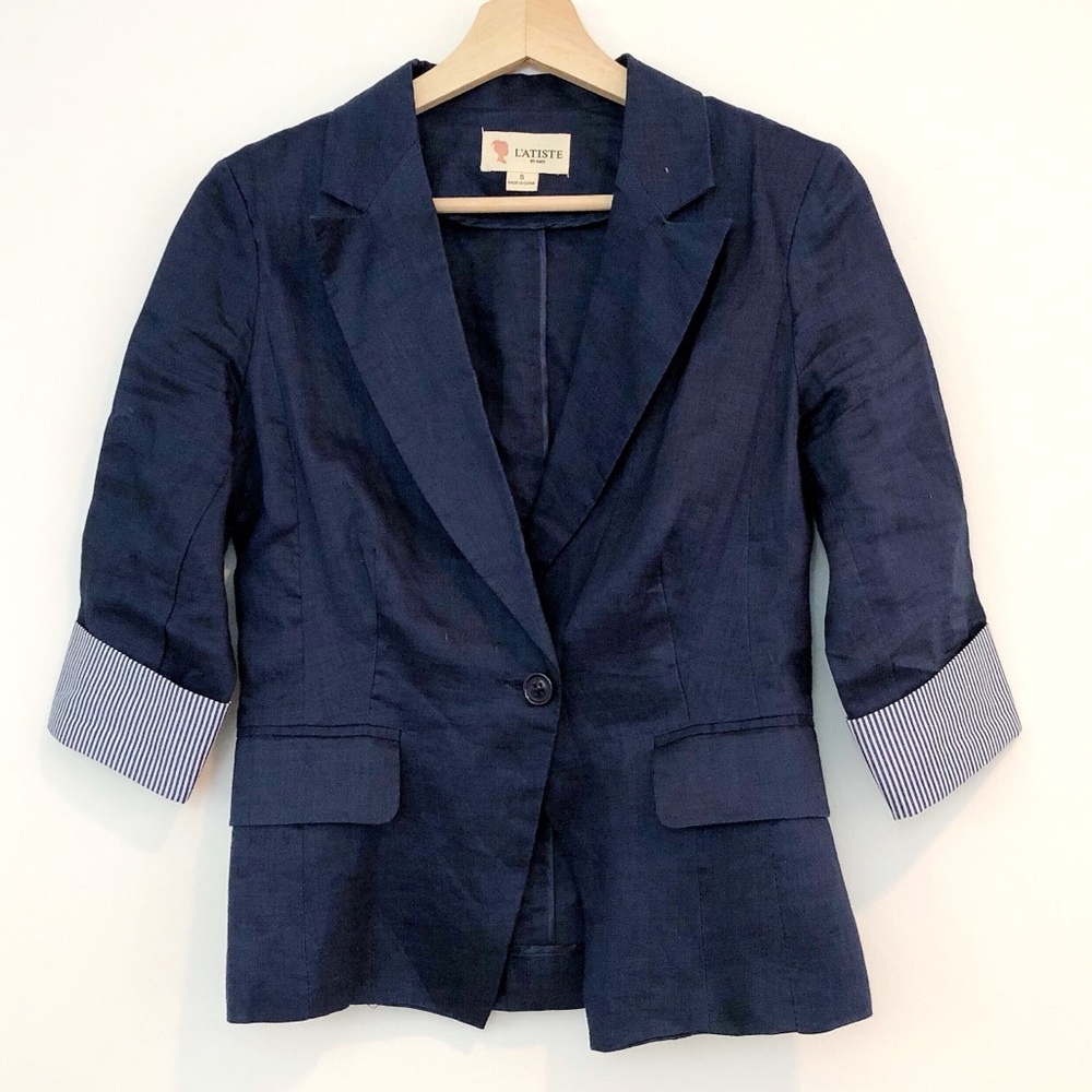 L’ATISTE by Amy | Navy blue blazer w/ striped cuff